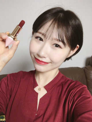 아가타 [AGATHA] 프리미에르 립스틱 — 5점을 준 리뷰어가 2018년 5월 올린 사용 사진