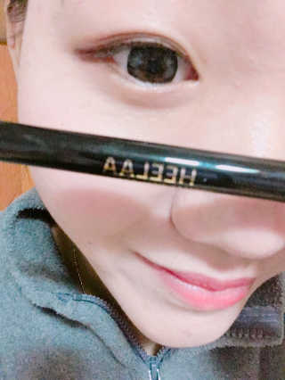 히라 비주얼 베일 아이라이너 — 3.5점을 준 리뷰어가 2017년 2월 올린 사용 사진