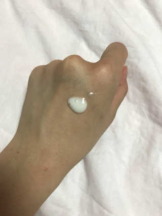 Dr.메디션 본래의 피부로 되돌려주는 리턴미백에센스 — 4.5점을 준 리뷰어가 2018년 9월 올린 사용 사진