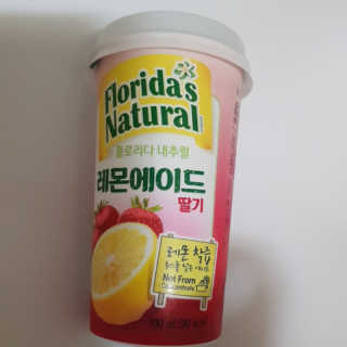 플로리다 내추럴 플로리다내추럴 레몬에이드  2종 — 5점을 준 리뷰어가 2018년 7월 올린 사용 사진