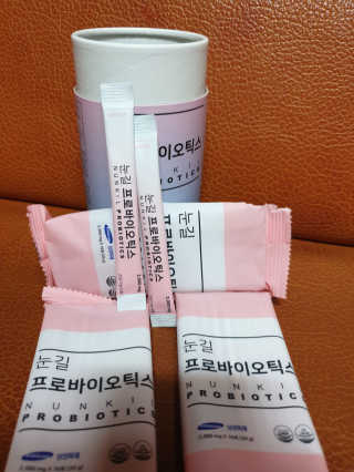 눈길 프로바이오틱스 눈길 콜라겐 프로바이오틱스 — 3점을 준 리뷰어가 2019년 11월 올린 사용 사진