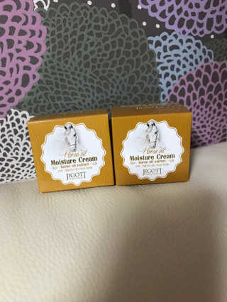 지고트 마유 모이스처 크림 70ml — 4점을 준 리뷰어가 2019년 3월 올린 사용 사진