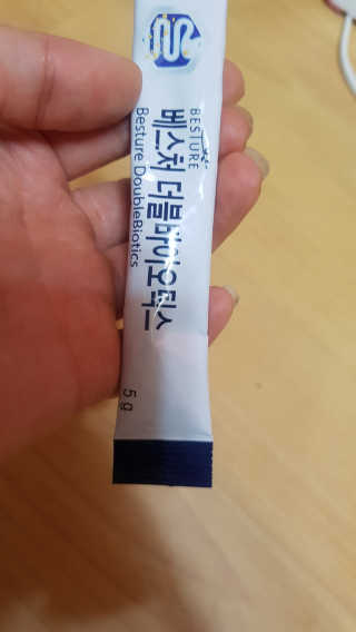 베스처 더블바이오틱스 100포 x 1박스 — 4점을 준 리뷰어가 2019년 7월 올린 사용 사진