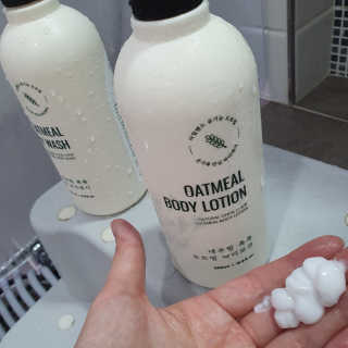 (주)에네스티 내추럴 촉촉  오트밀 바디로션 500ml — 4.5점을 준 리뷰어가 2020년 3월 올린 사용 사진