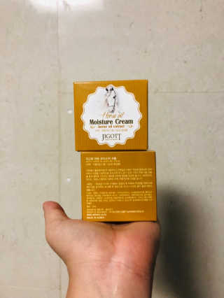 지고트 마유 모이스처 크림 70ml — 5점을 준 리뷰어가 2019년 2월 올린 사용 사진