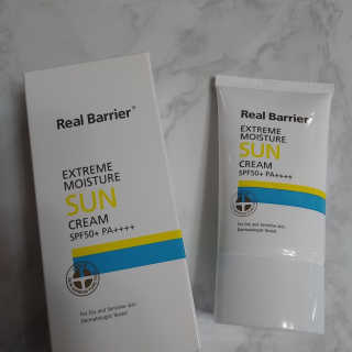 리얼베리어 익스트림 모이스처 선크림 SPF50+ PA++++ — 5점을 준 리뷰어가 2019년 4월 올린 사용 사진