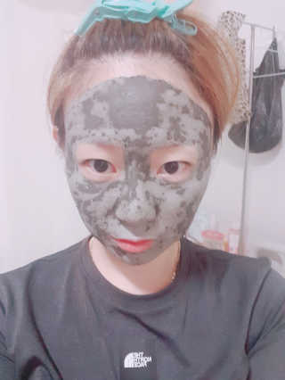 글랜무어 세범리스 머드 딥 컨트롤 팩 — 5점을 준 리뷰어가 2018년 5월 올린 사용 사진