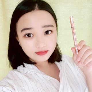 밀키드레스 바비메이크 펜 아이라이너 — 4.67점을 준 리뷰어가 2018년 9월 올린 사용 사진