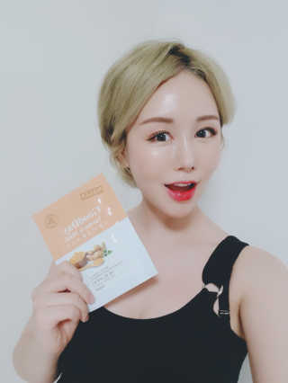 GoodDay Skincare GoodDay 강황 마스크 — 5점을 준 리뷰어가 2019년 6월 올린 사용 사진