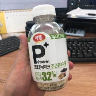 하림 P+ 닭가슴살 프로틴 쉐이크 — 5점을 준 리뷰어가 2019년 6월 올린 사용 사진
