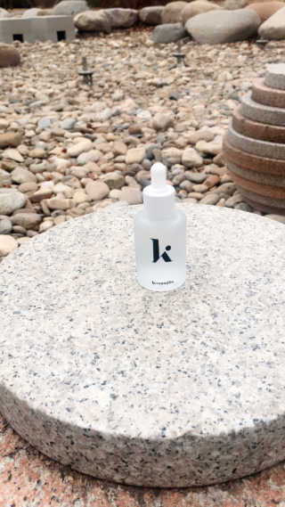 키노닉스 펀더멘탈 하이드레이팅 앰플 부스터 — 4점을 준 리뷰어가 2019년 3월 올린 사용 사진