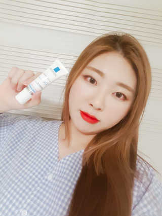 라로슈포제 유비데아 XL 톤업 라이트 크림 — 4점을 준 리뷰어가 2018년 4월 올린 사용 사진