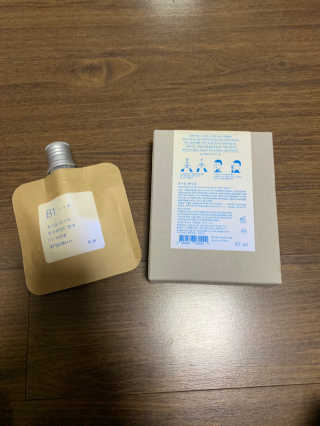 톤28 유기농 블루라이트 방어 UV 차단거리 건성용 B1 — 4점을 준 리뷰어가 2019년 5월 올린 사용 사진