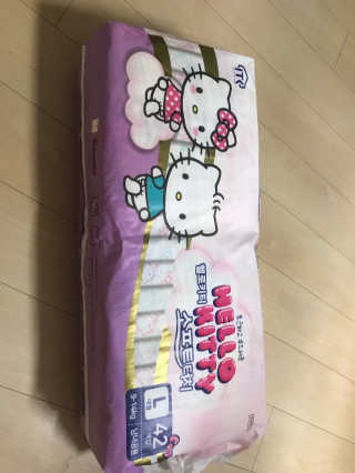 부드러운 헬로키티 기저귀 테이프형 — 5점을 준 리뷰어가 2020년 2월 올린 사용 사진