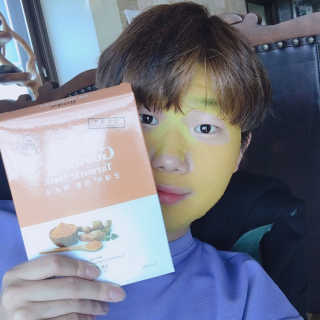 GoodDay Skincare GoodDay 강황 마스크 — 5점을 준 리뷰어가 2019년 5월 올린 사용 사진