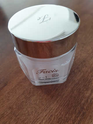 파시스 올인원 진주 화이트닝 크림 100ml — 4.5점을 준 리뷰어가 2019년 5월 올린 사용 사진