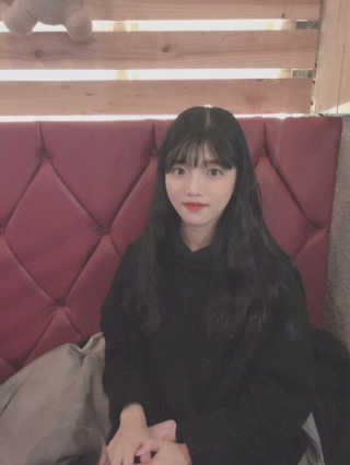 지고트 로맨틱 키스 립스틱 — 4.5점을 준 리뷰어가 2019년 2월 올린 사용 사진