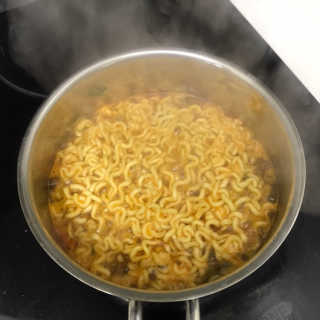 라면 그대로가 제일 맛있는 더엄마라면 — 4점을 준 리뷰어가 2019년 9월 올린 사용 사진