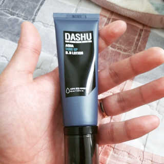 다슈코리아 다슈 맨즈 톤 업 비비로션 40ml — 4.33점을 준 리뷰어가 2018년 6월 올린 사용 사진