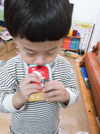 한삼근 블랙라벨 CJ헬스케어 한삼근 키즈 면역대장 2단계 — 5점을 준 리뷰어가 2019년 10월 올린 사용 사진