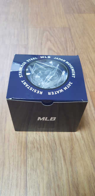 [MLB WATCH n LEISURE]뉴욕양키즈 손목시계 NY 301-11 — 4점을 준 리뷰어가 2019년 9월 올린 사용 사진