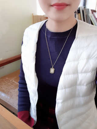 쥬얼카운티 92.5 Silver Byzantine Coin Pendant Necklace — 4점을 준 리뷰어가 2018년 11월 올린 사용 사진