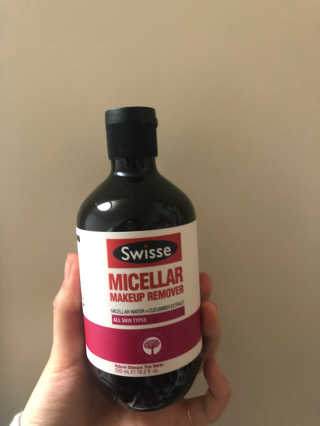 SWISSE 스위스 미셀라 메이크업 리무버 — 5점을 준 리뷰어가 2019년 11월 올린 사용 사진