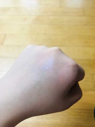 [블랙루즈] 펄블리 아이 글리터 2종 — 5점을 준 리뷰어가 2019년 1월 올린 사용 사진