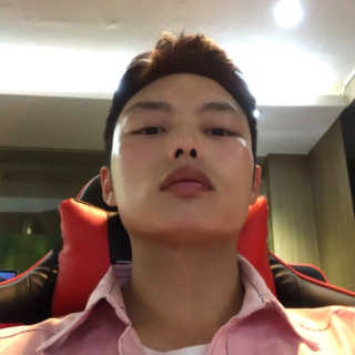 다슈코리아 다슈 클래식 리뉴얼 익스트림 레드 포마드 — 4점을 준 리뷰어가 2017년 4월 올린 사용 사진