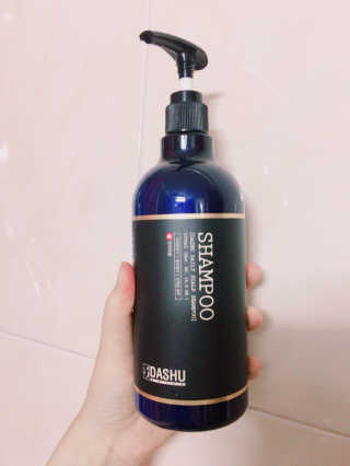다슈코리아 다슈 데일리 한방 두피 골드 샴푸 500ml — 4.83점을 준 리뷰어가 2017년 5월 올린 사용 사진
