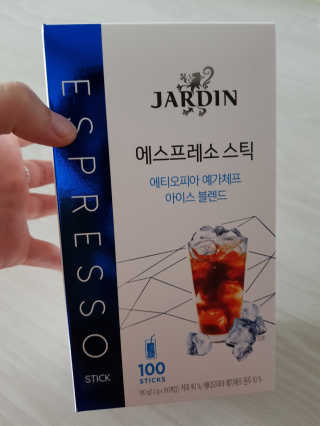 (주)쟈뎅 [쟈뎅] 에스프레소스틱 아이스블렌드 — 5점을 준 리뷰어가 2019년 4월 올린 사용 사진