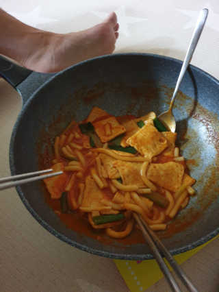 [홍코너떡볶이]옛날떡볶이 인기맛 4팩세트 — 5점을 준 리뷰어가 2019년 11월 올린 사용 사진