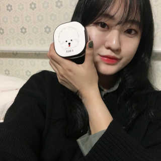 딜라잇18 I.U 화이트닝 팡 선쿠션 — 5점을 준 리뷰어가 2016년 12월 올린 사용 사진