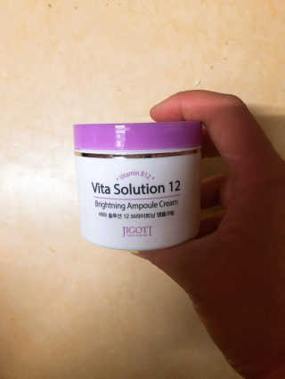 지고트 비타솔루션12 브라이트닝 앰플 크림 100ml — 5점을 준 리뷰어가 2019년 8월 올린 사용 사진