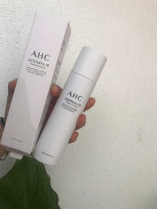 AHC 에이 에이치 씨 미니멀 10 워터리 에센스 — 5점을 준 리뷰어가 2018년 12월 올린 사용 사진