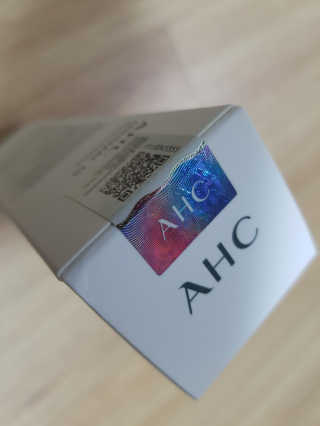 AHC 에이 에이치 씨 미니멀 10 워터리 에센스 — 5점을 준 리뷰어가 2018년 12월 올린 사용 사진