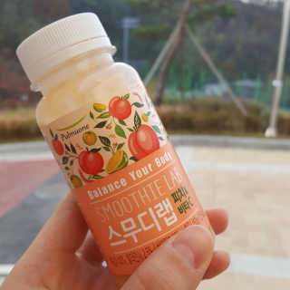풀무원 스무디랩 피치&비타 — 5점을 준 리뷰어가 2017년 11월 올린 사용 사진