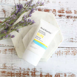 리얼베리어 익스트림 모이스처 선크림 SPF50+ PA++++ — 5점을 준 리뷰어가 2019년 4월 올린 사용 사진