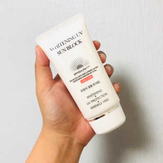 지고트 화이트닝 유브이 썬블럭 크림 70ml,1+1 — 5점을 준 리뷰어가 2019년 8월 올린 사용 사진