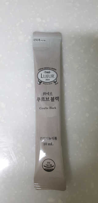 [하우투잇] 뤼에르 쿠르브 블랙 10ml x 30포 총 300ml — 5점을 준 리뷰어가 2020년 3월 올린 사용 사진