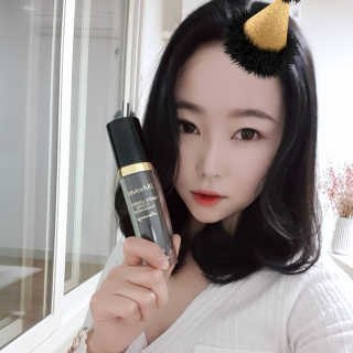 JM솔루션 물광 커버 파운데이션 럭셔리 — 5점을 준 리뷰어가 2018년 12월 올린 사용 사진