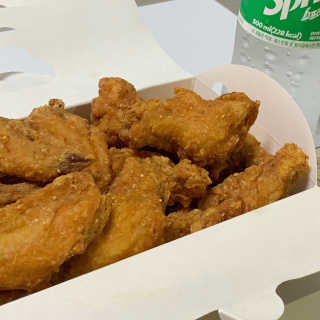 [치킨마루]-  빠사칸윙봉현미 + 콜라 500ml — 5점을 준 리뷰어가 2019년 7월 올린 사용 사진