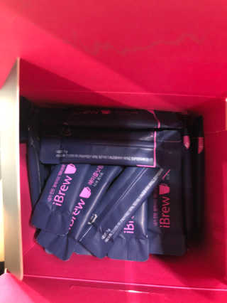 한국맥널티 아이브루 헤이즐넛향 100T — 5점을 준 리뷰어가 2019년 10월 올린 사용 사진