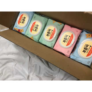 보솜이 아기물티슈 베이비케어 푸에디션 캡 74매 10입 — 3점을 준 리뷰어가 2019년 4월 올린 사용 사진