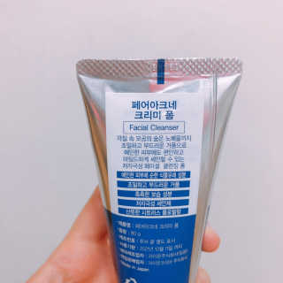 페어아크네 크리미폼 페어아크네 크리미 폼 — 3.5점을 준 리뷰어가 2019년 7월 올린 사용 사진
