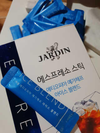 (주)쟈뎅 [쟈뎅] 에스프레소스틱 아이스블렌드 — 5점을 준 리뷰어가 2019년 4월 올린 사용 사진
