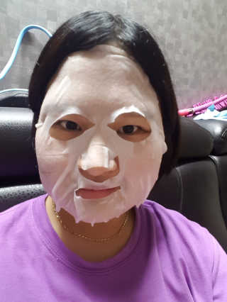 제이준코스메틱 제이준 뽑아쓰는 쏘쿨 마스크 — 5점을 준 리뷰어가 2018년 8월 올린 사용 사진