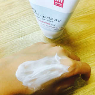 일리윤 세라마이드 아토 집중 크림 — 4.33점을 준 리뷰어가 2017년 6월 올린 사용 사진