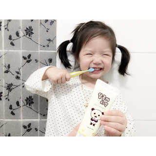달곰이 어린이 치약+어린이 칫솔 SET — 5점을 준 리뷰어가 2018년 5월 올린 사용 사진