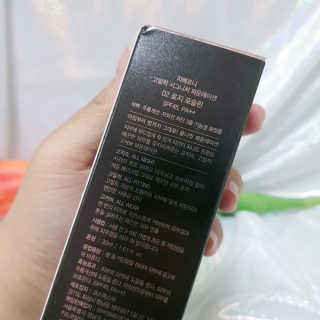 지베르니 고밀착 시그니처 파운데이션 — 5점을 준 리뷰어가 2019년 3월 올린 사용 사진